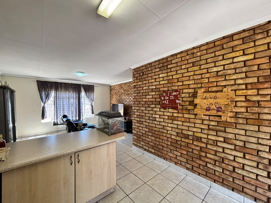 3 Bedroom Property for Sale in Parys Free State